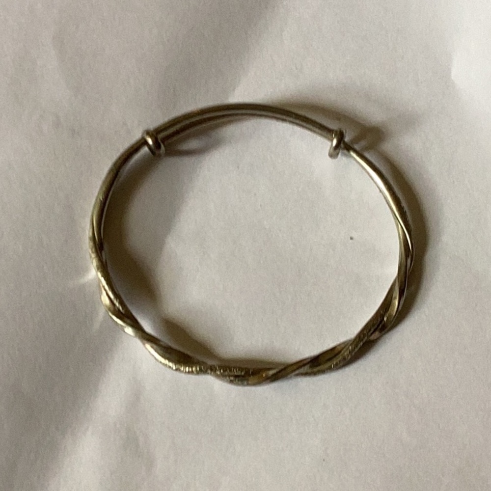 Elegant Silver Bangle Bracelet